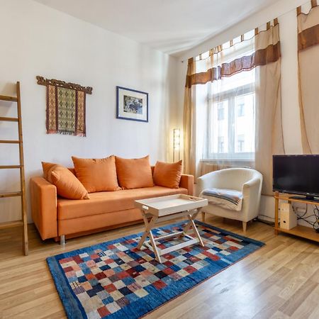 Apartment 5 Stops Away From City-Centre 维也纳 外观 照片